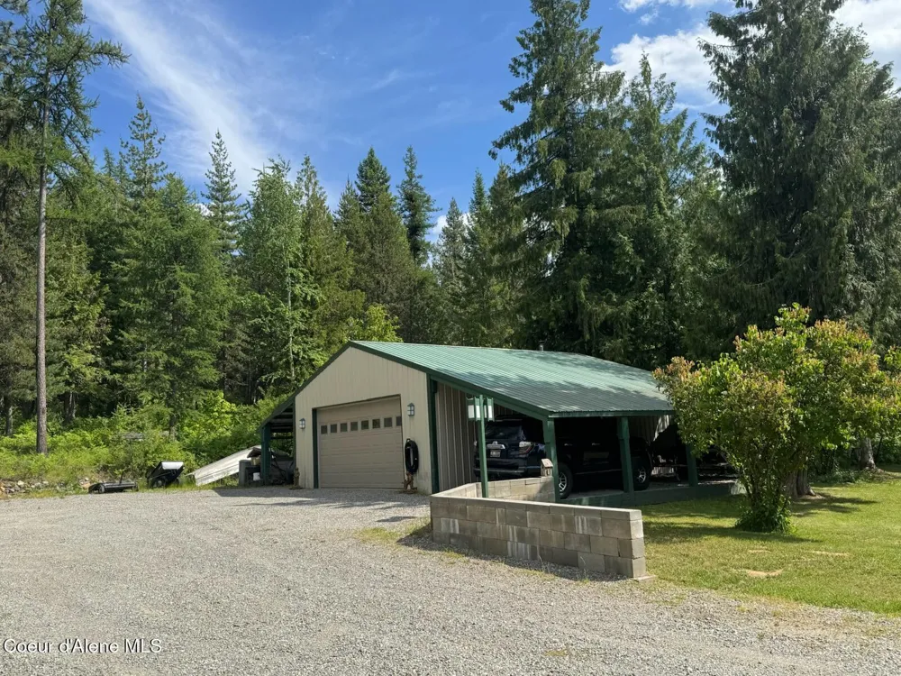 197 Berry Hill Cocolalla, ID 83813
