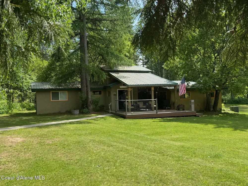 197 Berry Hill Cocolalla, ID 83813