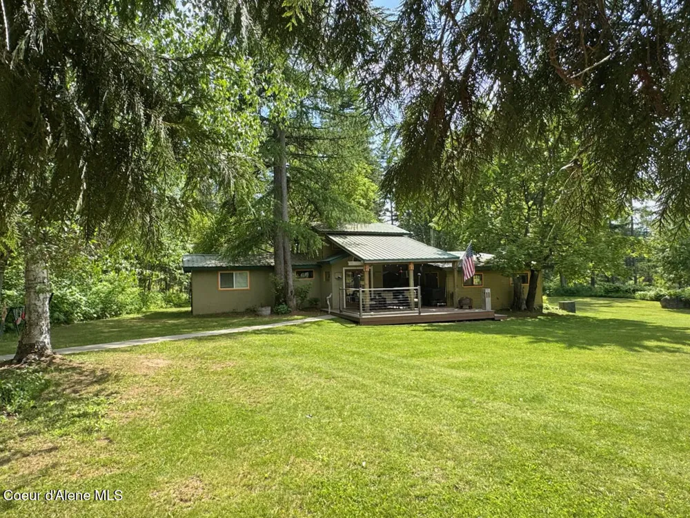 197 Berry Hill Cocolalla, ID 83813