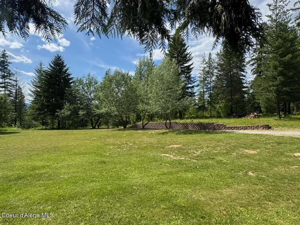 197 Berry Hill Cocolalla, ID 83813