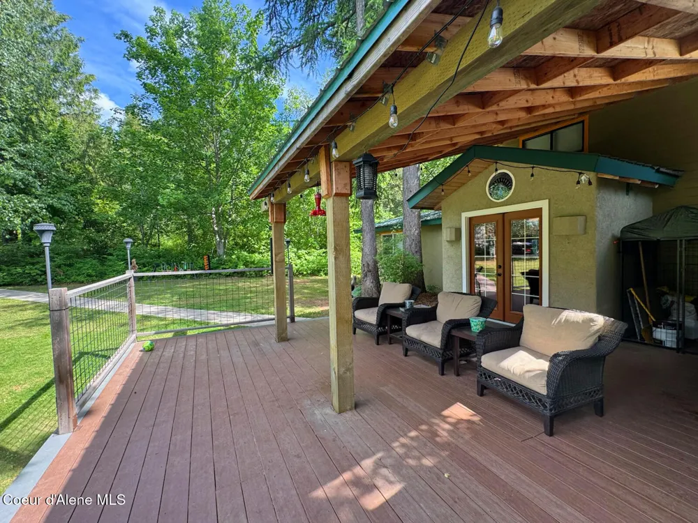 197 Berry Hill Cocolalla, ID 83813