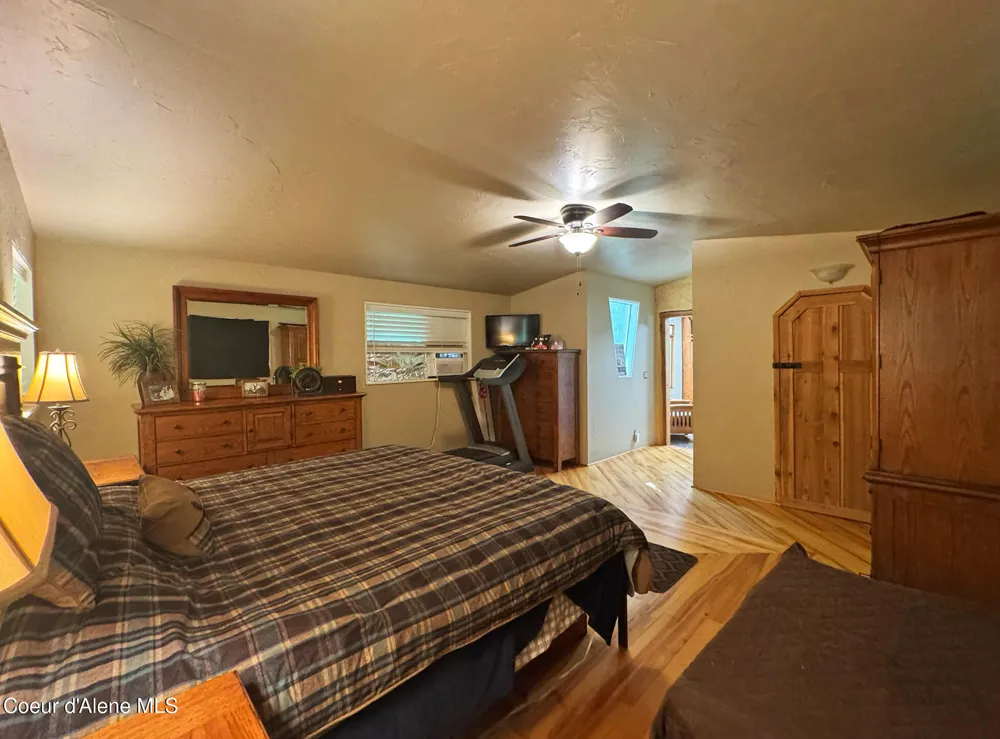 197 Berry Hill Cocolalla, ID 83813