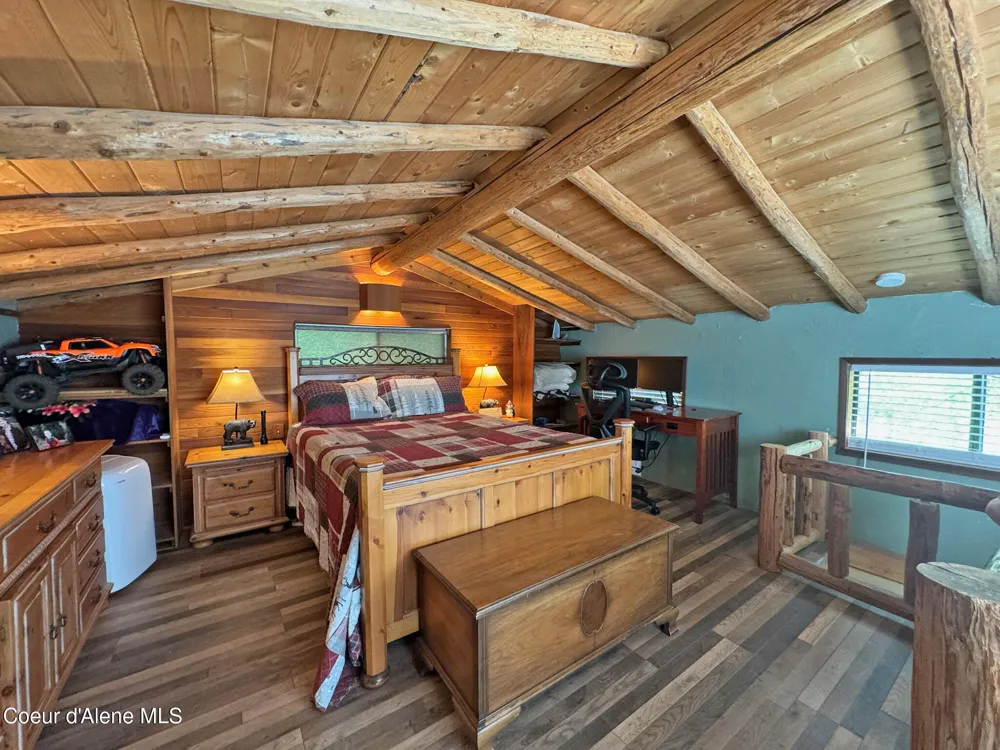197 Berry Hill Cocolalla, ID 83813