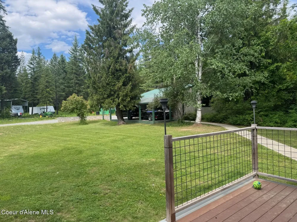197 Berry Hill Cocolalla, ID 83813