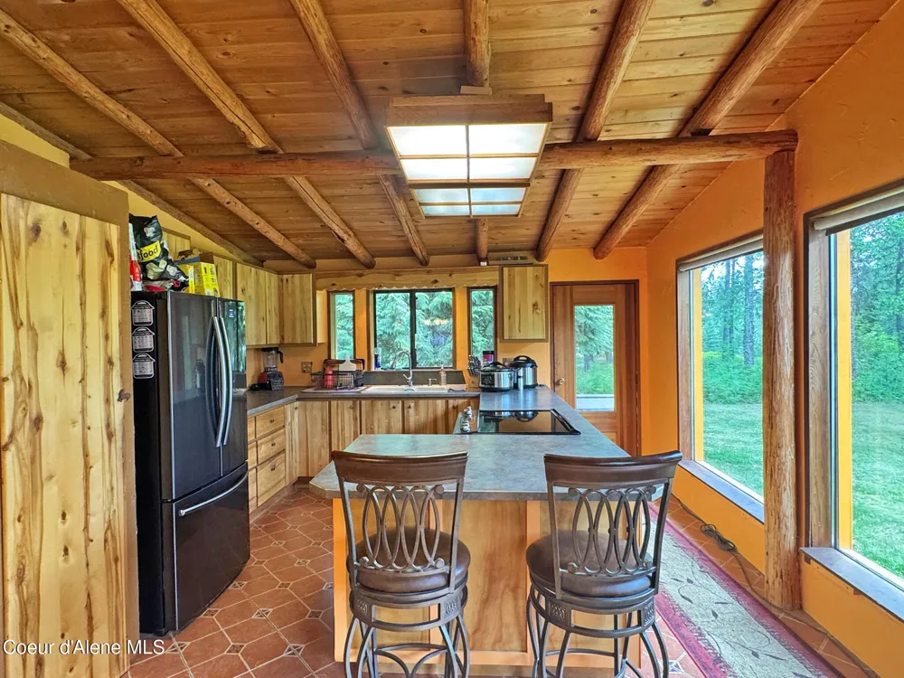 197 Berry Hill Cocolalla, ID 83813