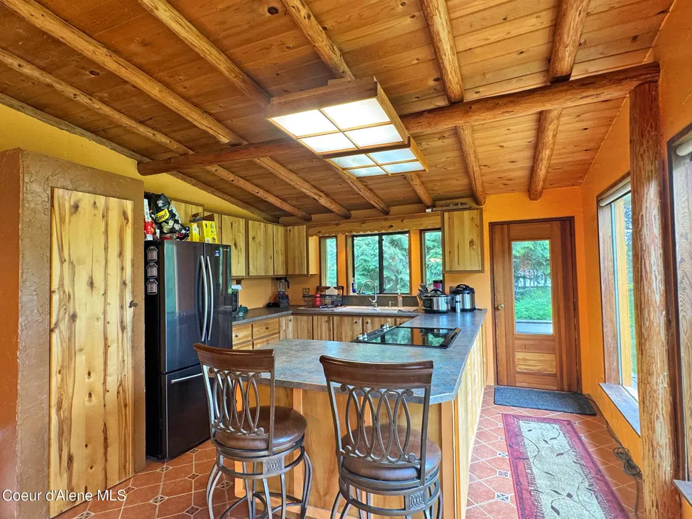 197 Berry Hill Cocolalla, ID 83813