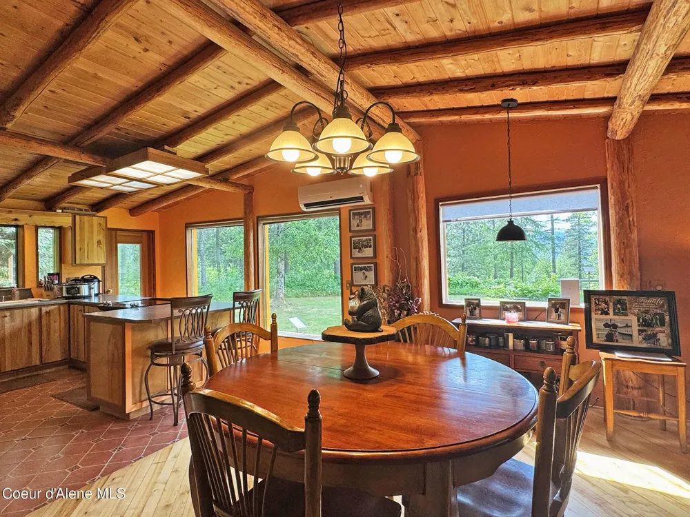 197 Berry Hill Cocolalla, ID 83813
