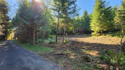 5728 Duane Lane NW
