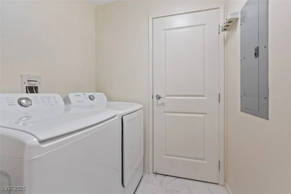 8255 Las Vegas Boulevard #1905 Las Vegas, NV 89123