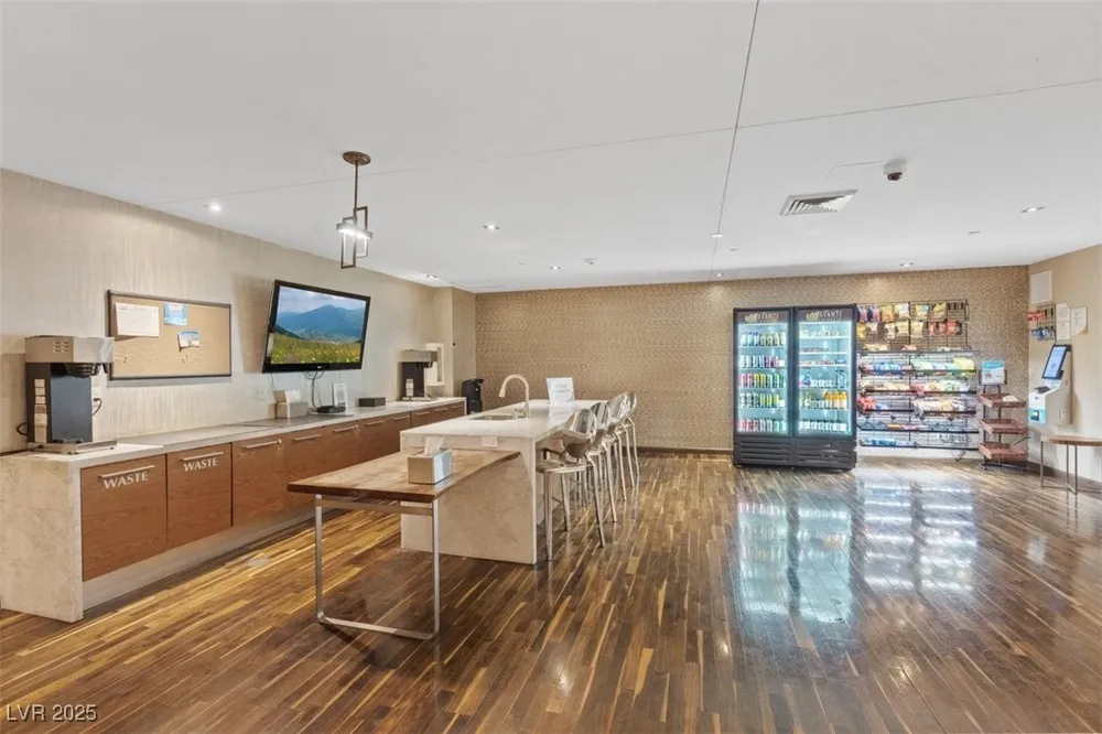 8255 Las Vegas Boulevard #1905 Las Vegas, NV 89123