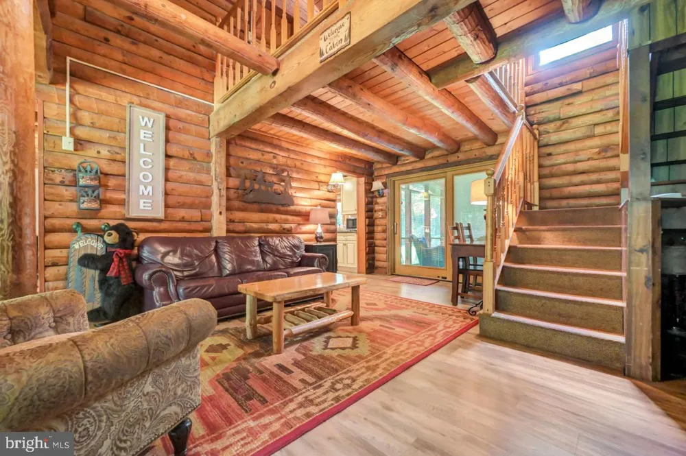 217 LOWER VALLEY DRIVE Kunkletown, PA 18058
