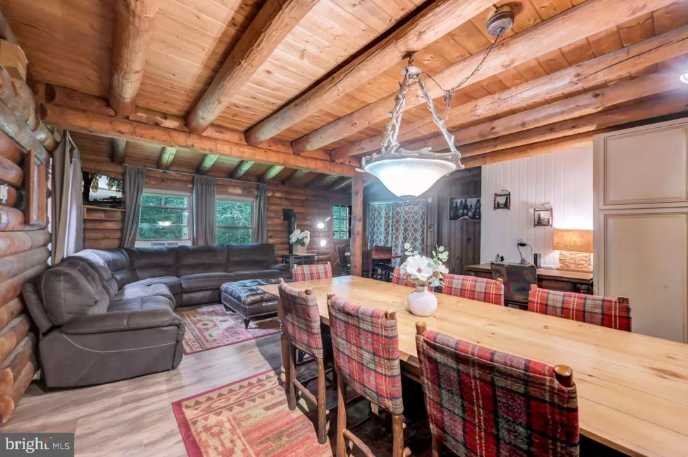 217 LOWER VALLEY DRIVE Kunkletown, PA 18058