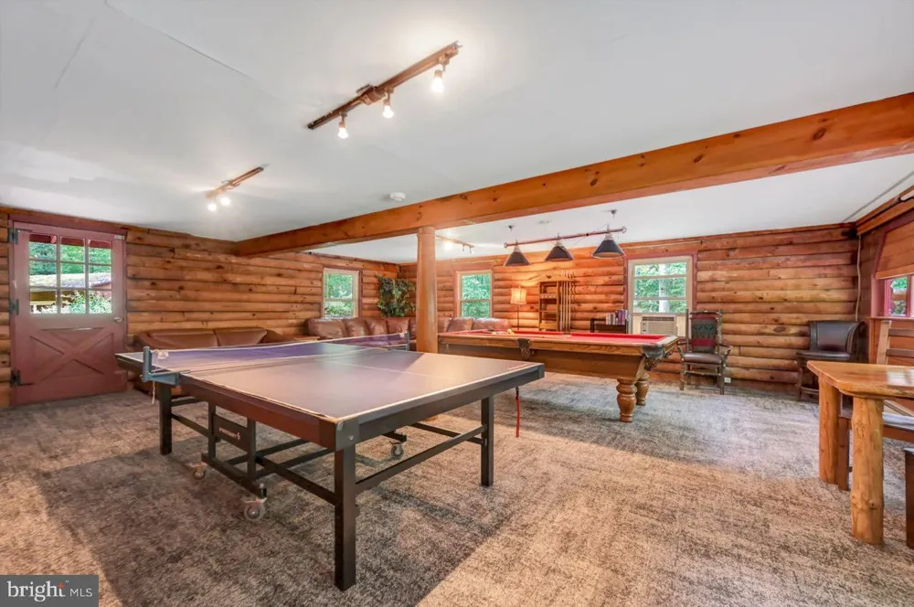 217 LOWER VALLEY DRIVE Kunkletown, PA 18058