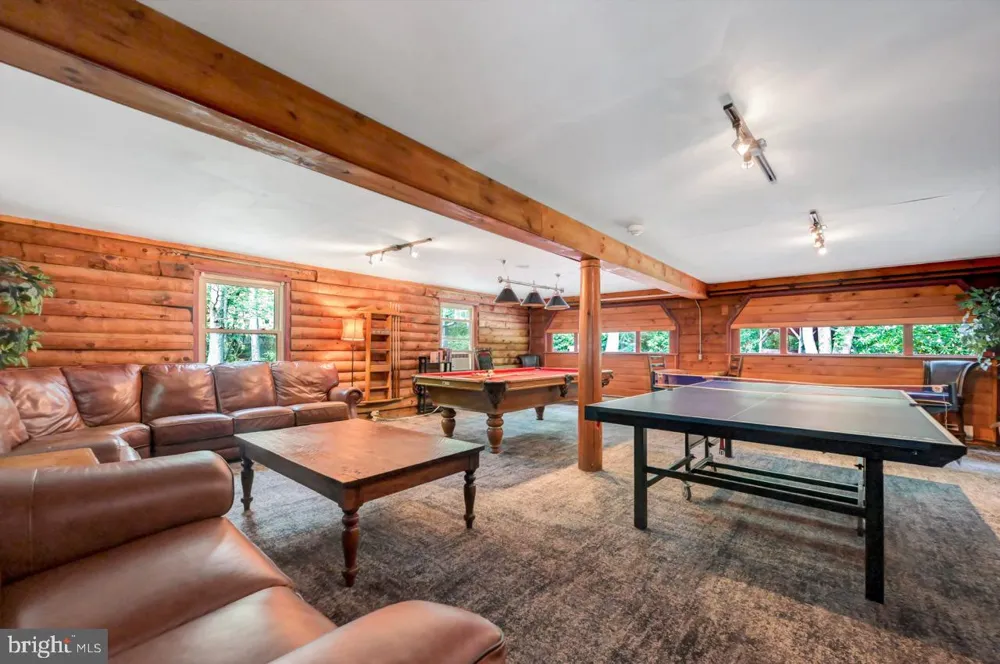 217 LOWER VALLEY DRIVE Kunkletown, PA 18058