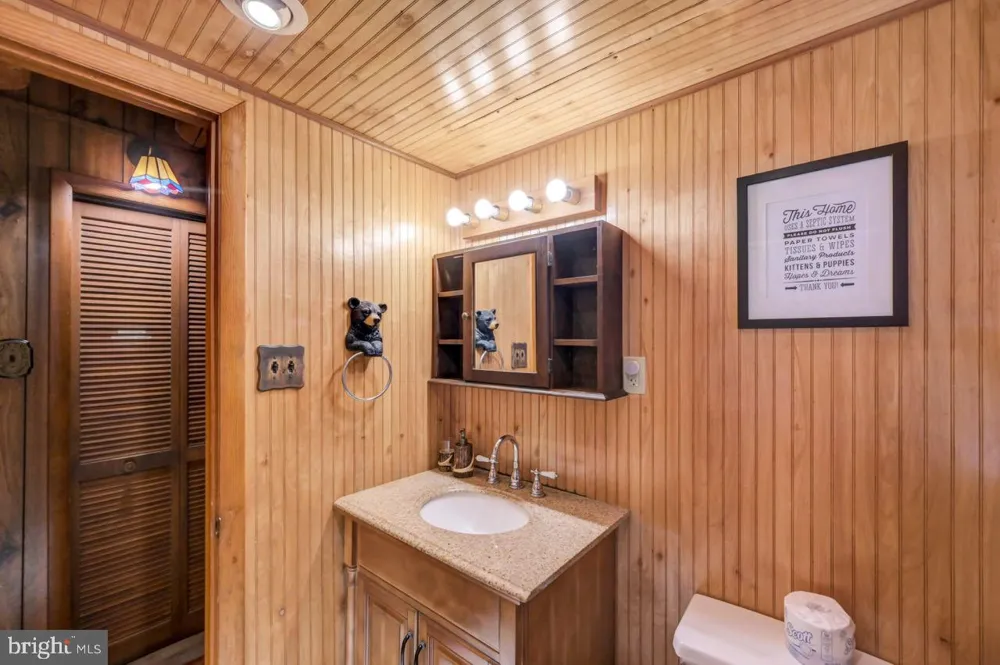 217 LOWER VALLEY DRIVE Kunkletown, PA 18058