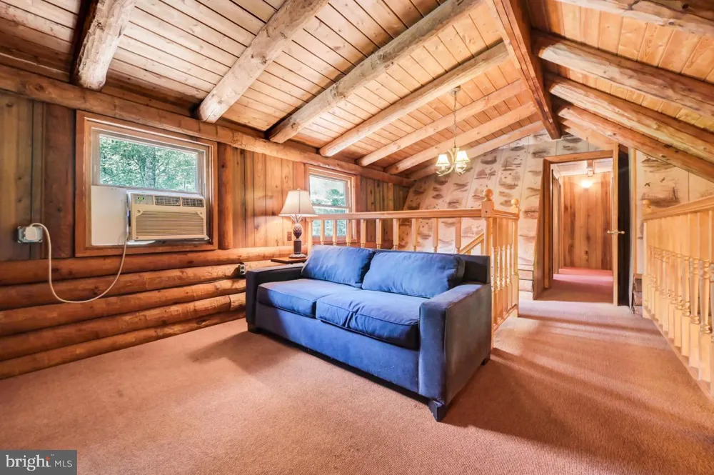 217 LOWER VALLEY DRIVE Kunkletown, PA 18058