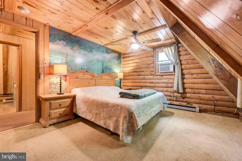 217 LOWER VALLEY DRIVE Kunkletown, PA 18058