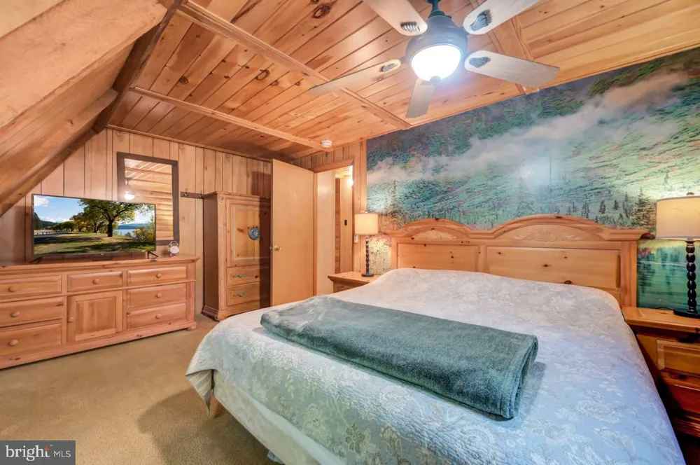 217 LOWER VALLEY DRIVE Kunkletown, PA 18058