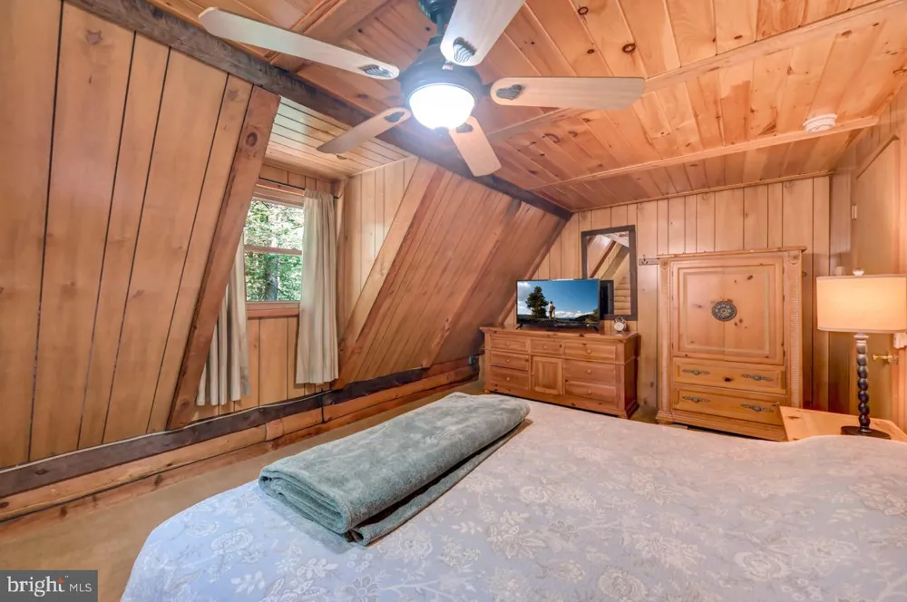 217 LOWER VALLEY DRIVE Kunkletown, PA 18058