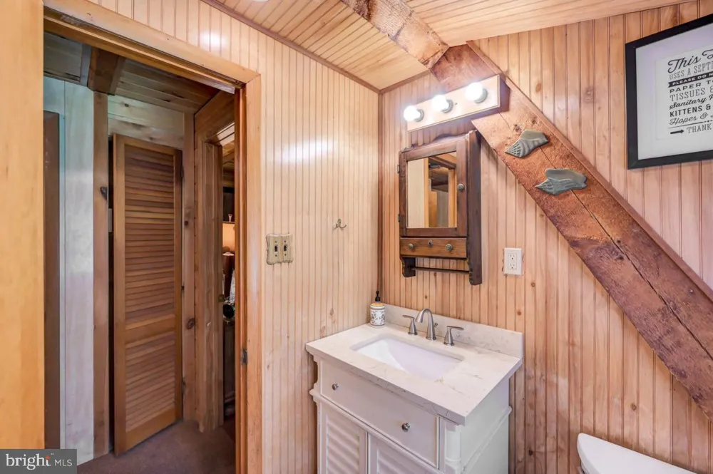217 LOWER VALLEY DRIVE Kunkletown, PA 18058