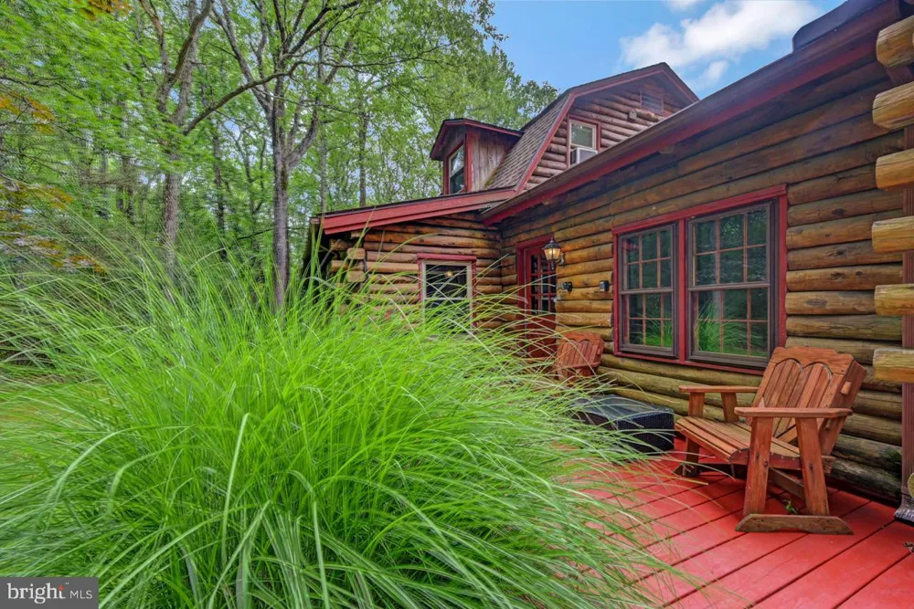 217 LOWER VALLEY DRIVE Kunkletown, PA 18058