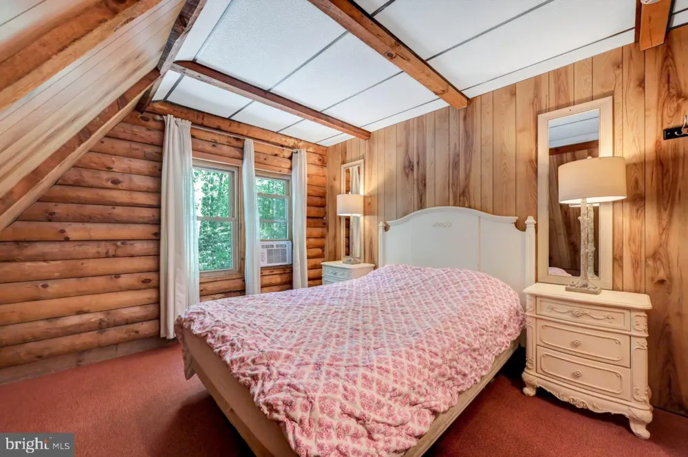 217 LOWER VALLEY DRIVE Kunkletown, PA 18058