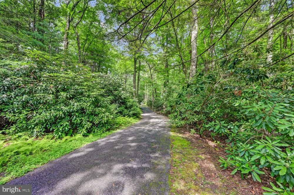 217 LOWER VALLEY DRIVE Kunkletown, PA 18058