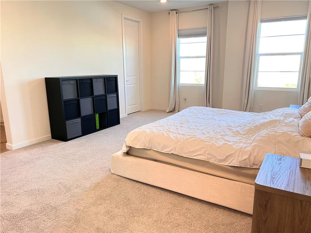 27620 Symphony Place Valencia, CA 91381