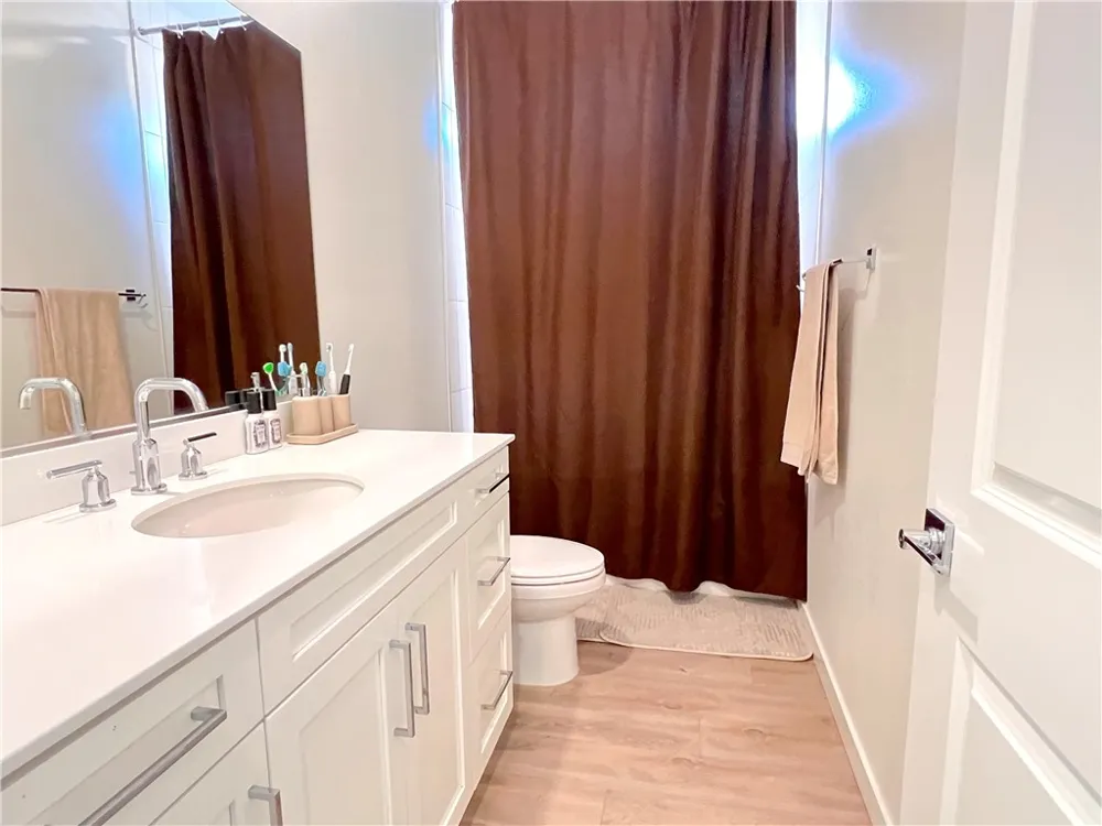27620 Symphony Place Valencia, CA 91381