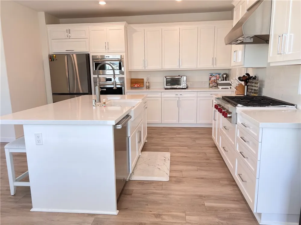 27620 Symphony Place Valencia, CA 91381