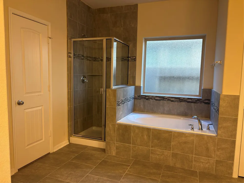 331 W Bend Drive League City, TX 77573