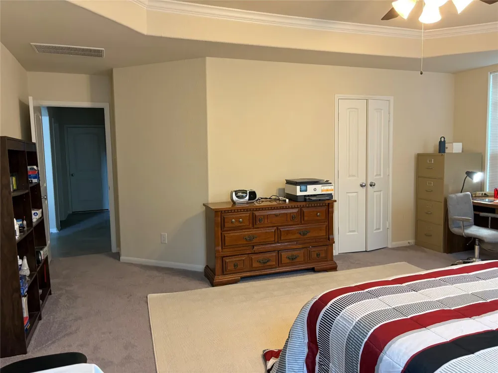 331 W Bend Drive League City, TX 77573