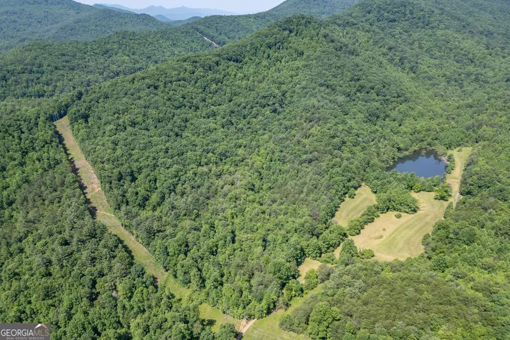 26.18 AC Green RD Young Harris, GA 30582