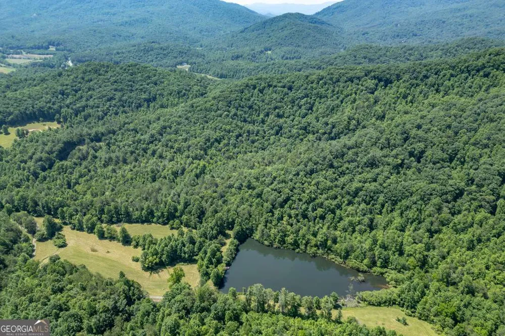 26.18 AC Green RD Young Harris, GA 30582