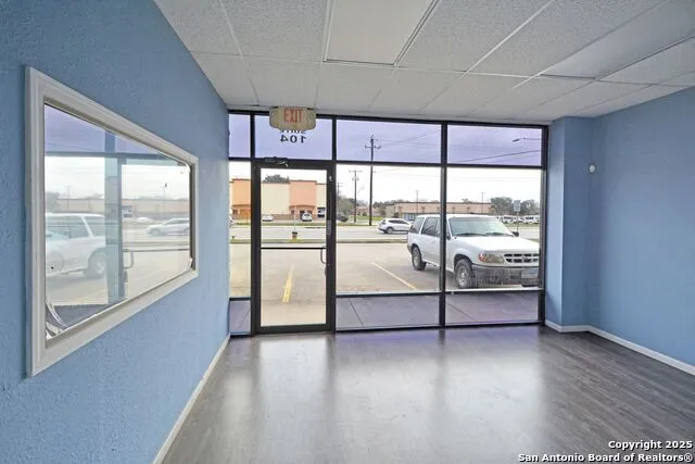105 S Seguin #104 Converse, TX 78109