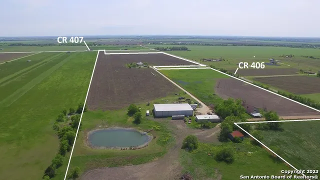 2711 CR 406 Taylor, TX 76574