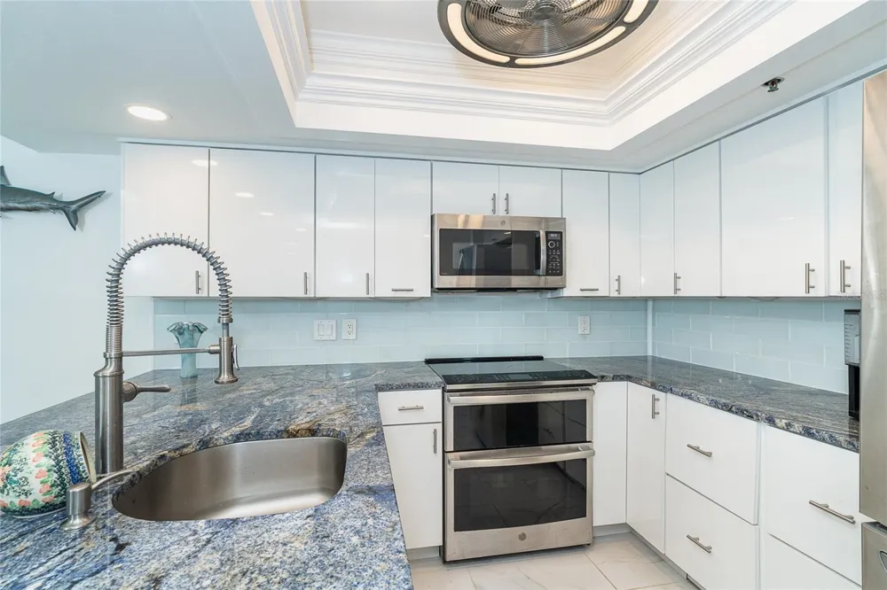 7500 PALM ISLAND DRIVE S #2111 Placida, FL 33946