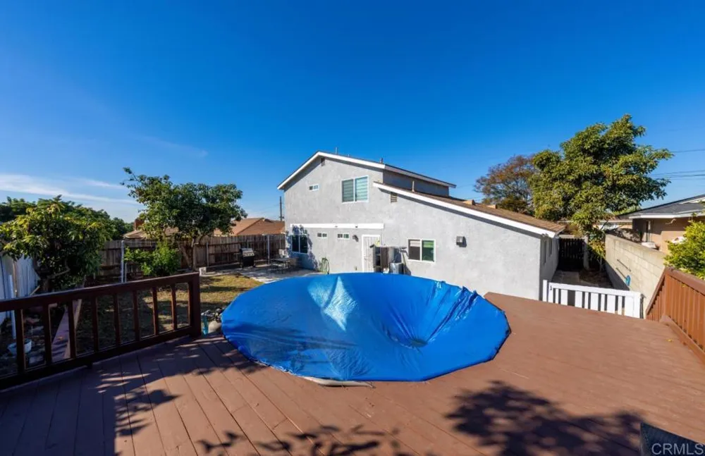 2624 E E 3rd st National City, CA 91950