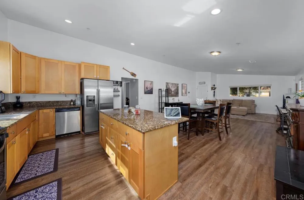 2624 E E 3rd st National City, CA 91950