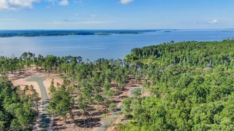 188 Foster Cove