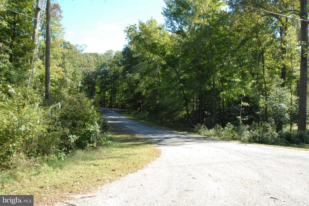 COMMONS COURT Montross, VA 22520