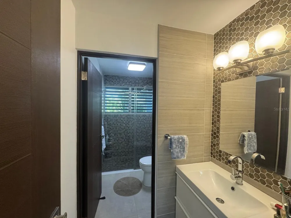 G24 CARRETERA 834 KM 2.4 BO. HATO NUEVO Guaynabo, PR 00971
