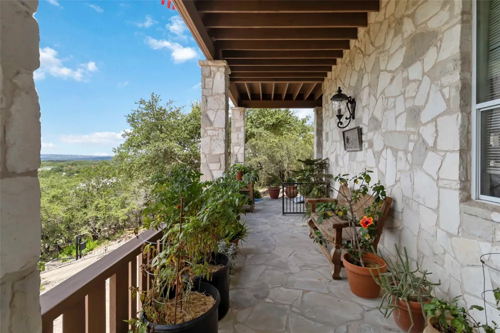 633 Flaman Road Canyon Lake, TX 78133