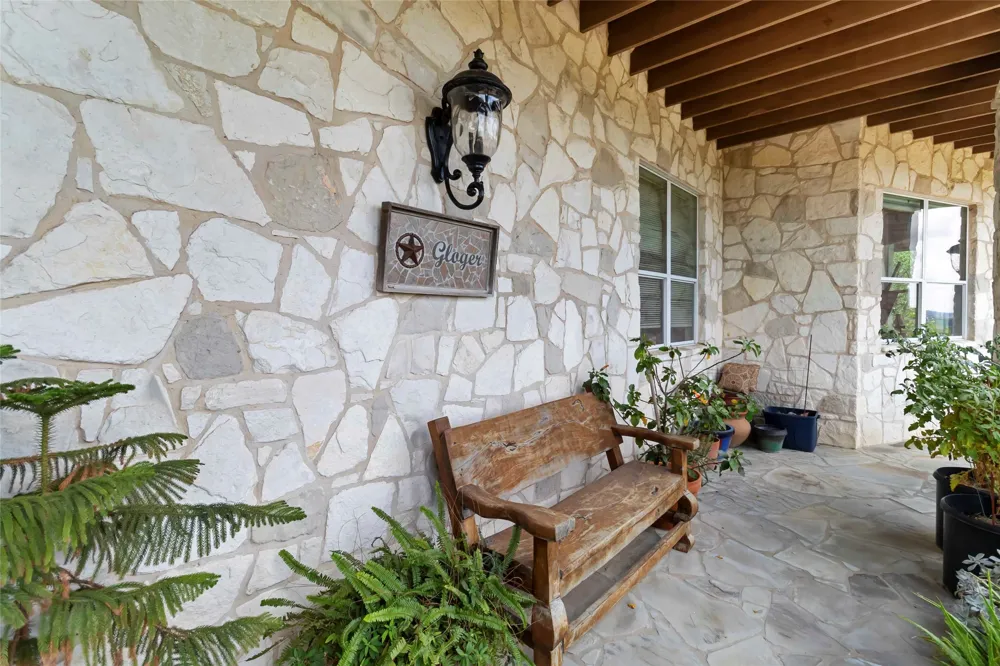 633 Flaman Road Canyon Lake, TX 78133