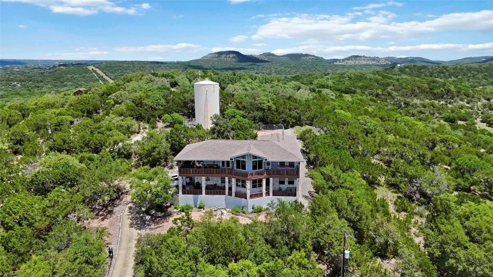 633 Flaman Road Canyon Lake, TX 78133
