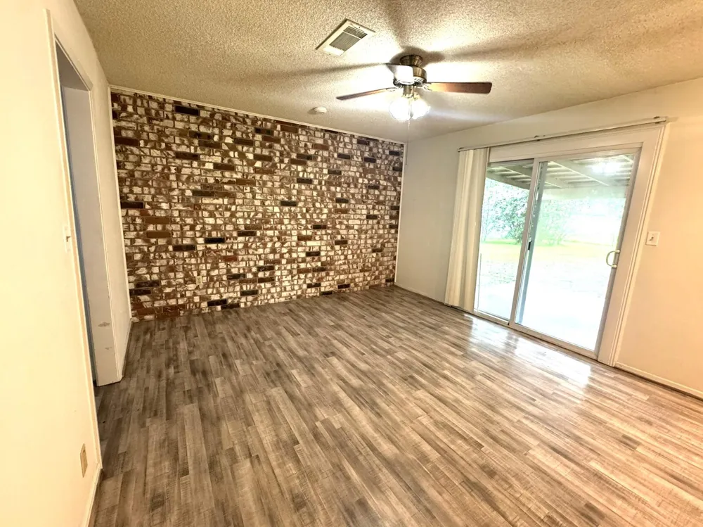 1722 Briar Lane Wharton, TX 77488