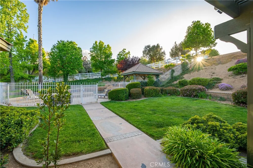 2575 Palomino Drive Acton, CA 93510