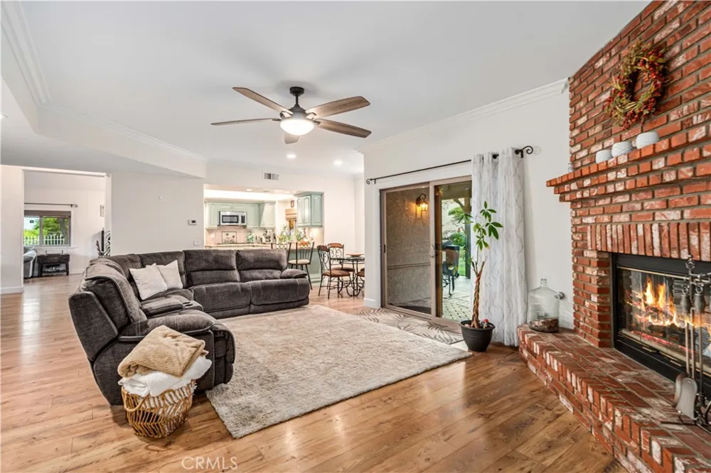2575 Palomino Drive Acton, CA 93510
