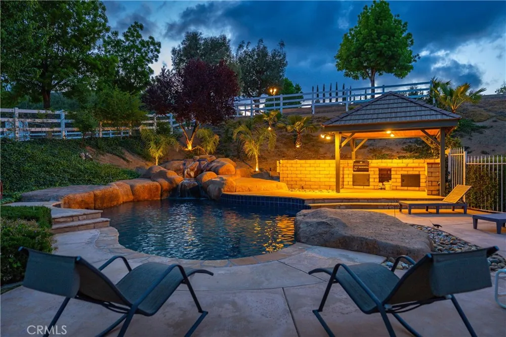 2575 Palomino Drive Acton, CA 93510