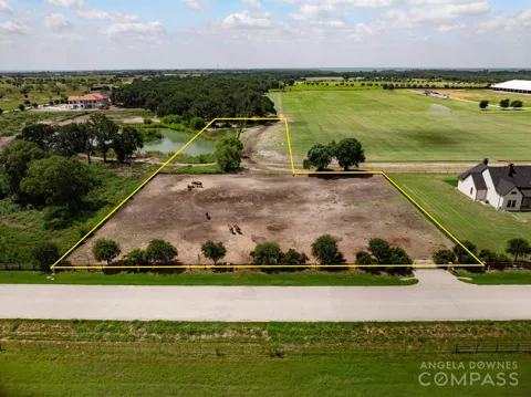 311 Martingale Trail